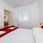 Malerisches Mit Traumhaften Meerblick, Grillplatz, Garten, Waschmaschine Апартаменты