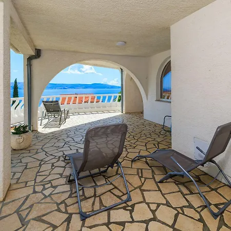 Malerisches Mit Traumhaften Meerblick, Grillplatz, Garten, Waschmaschine Appartement Novi Vinodolski