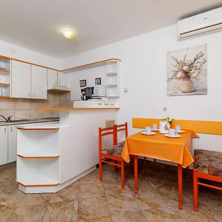 Malerisches Mit Traumhaften Meerblick, Grillplatz, Garten, Waschmaschine Appartement *