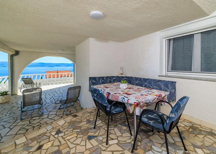 Apartman Malerisches Mit Traumhaften Meerblick, Grillplatz, Garten, Waschmaschine