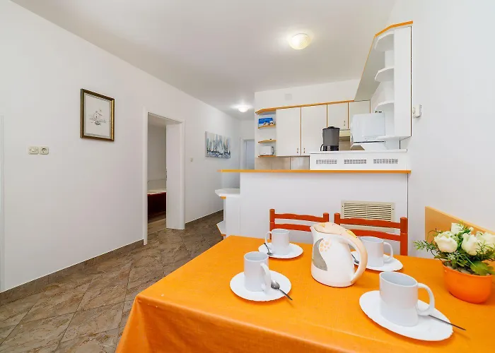 Malerisches Mit Traumhaften Meerblick, Grillplatz, Garten, Waschmaschine Apartman Novi Vinodolski