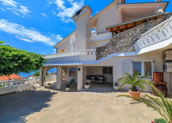 Apartman Malerisches Mit Traumhaften Meerblick, Grillplatz, Garten, Waschmaschine *