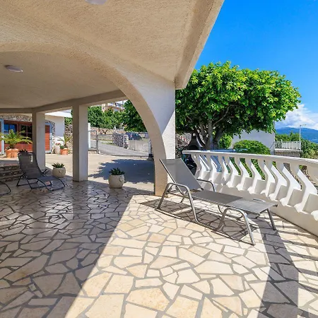 Malerisches Mit Traumhaften Meerblick, Grillplatz, Garten, Waschmaschine * Novi Vinodolski