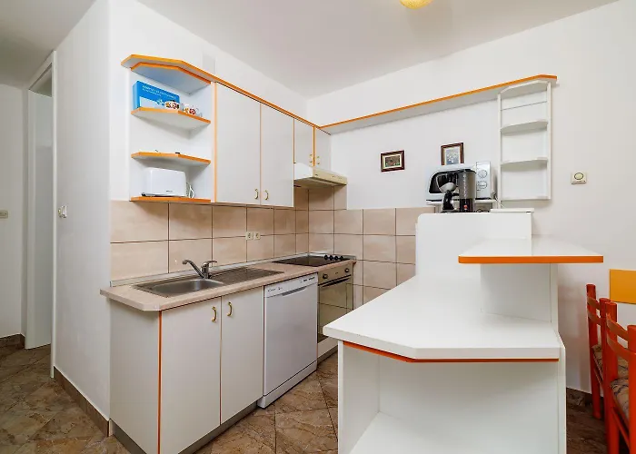 Malerisches Mit Traumhaften Meerblick, Grillplatz, Garten, Waschmaschine Apartamento Novi Vinodolski