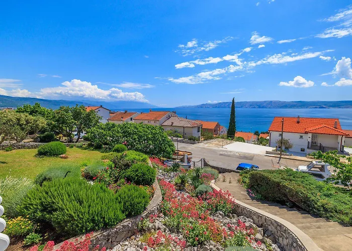 Apartamento Malerisches Mit Traumhaften Meerblick, Grillplatz, Garten, Waschmaschine Novi Vinodolski